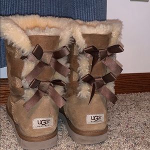 Tan UGG Bailey